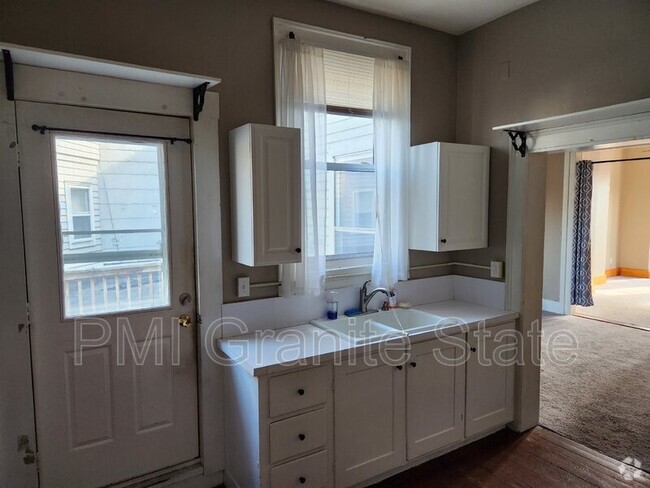 Building Photo - 97 W Pearl St Unit Apt 2