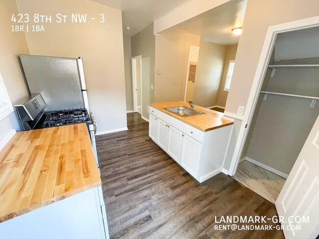 Photo - 423 8th St NW Unit 3