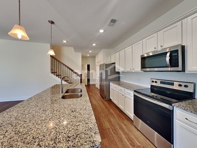 Photo - 5601 Cuba Rd