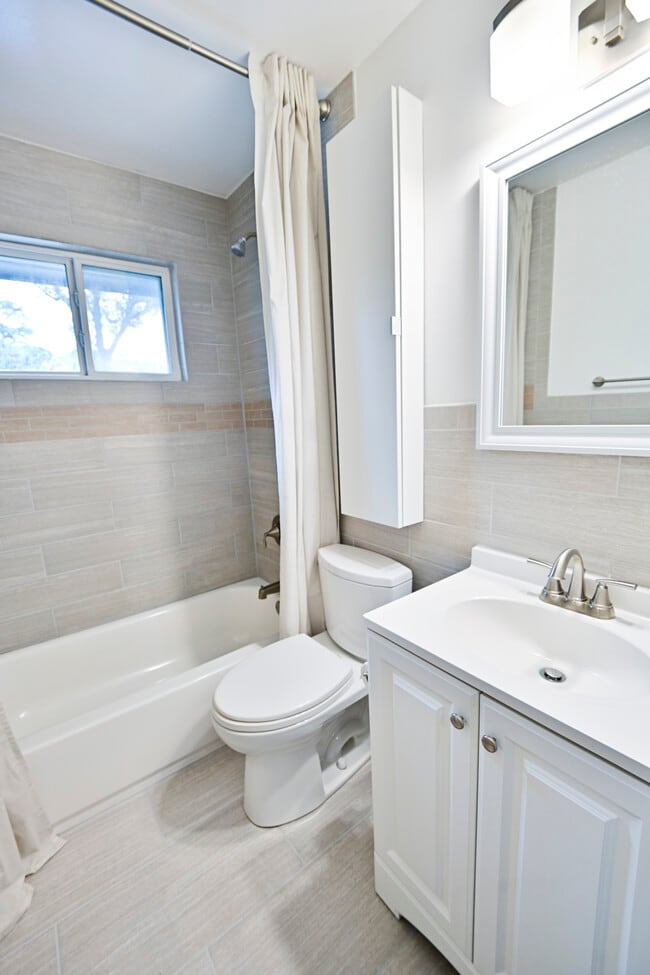 Bathroom - 8770 W 79th Cir Unit 8770