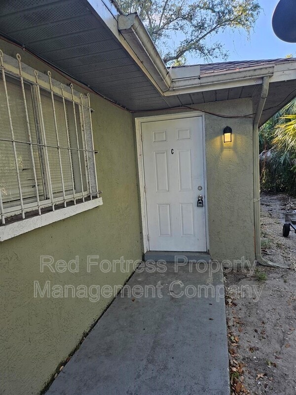 Building Photo - 2748 Orange St Unit #C Rental