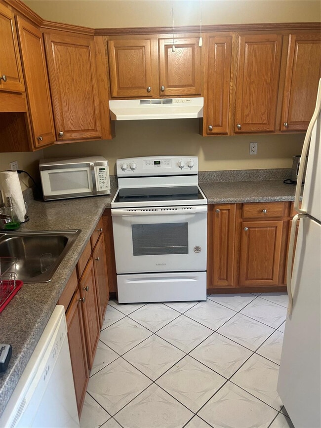 Photo - 4321 NW 16th St Unidad 202c