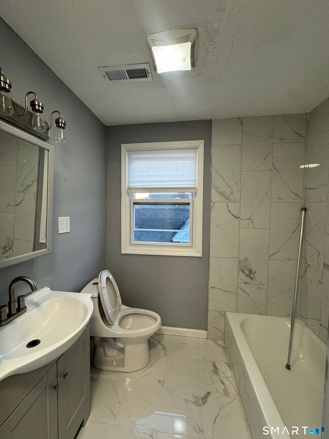 Photo - 10 Lester St Unit 3