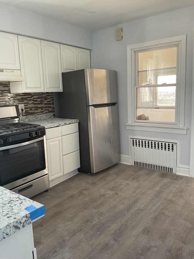 Another angle of kitchen - 118 Convent Pl