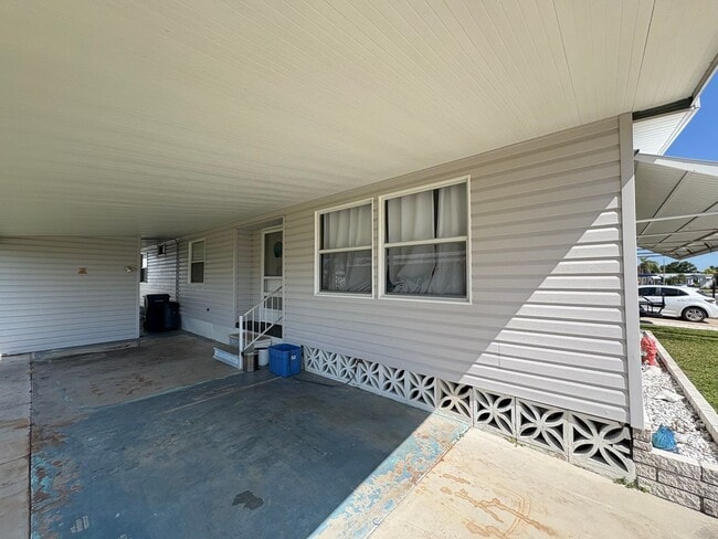 Photo - 5316 53rd Ave E