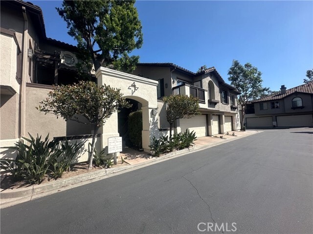 Building Photo - 2960 Champion Way Unit 1110