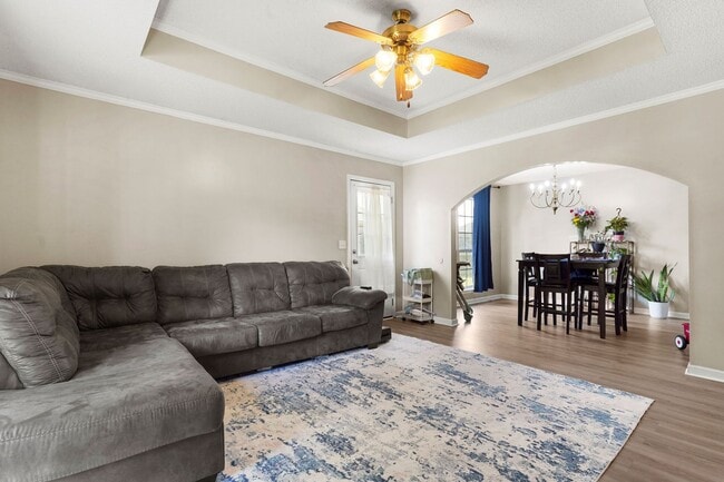 Photo - Charming Brick Single Family Home in Hinesville For Lease!