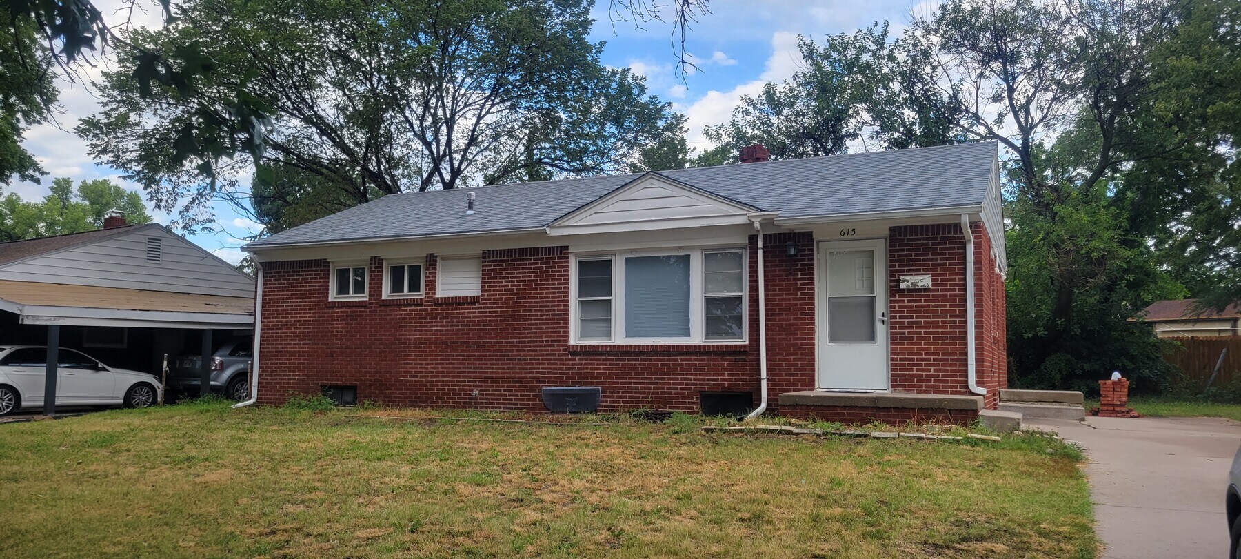 Photo - 615 S Armour St House