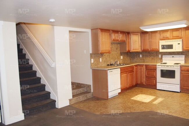 Photo - Two Bedroom Duplex with Parking!