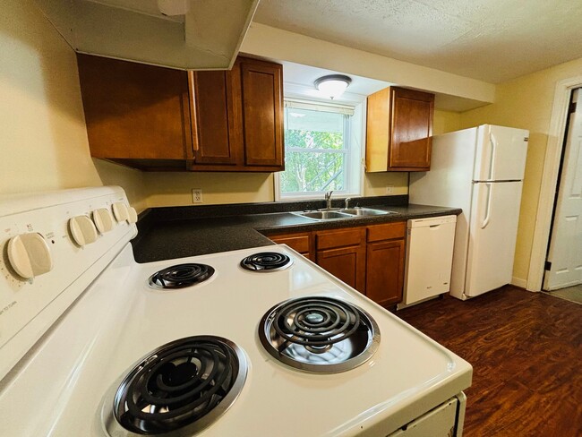 Photo - 613 Dehart St Unit D