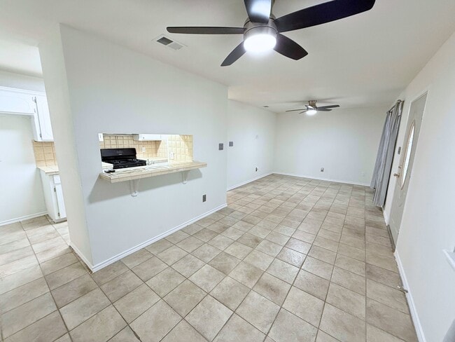 Photo - 703 N 7th St