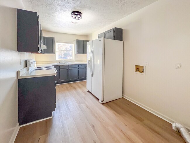 Photo - 16 Fox Hill Dr