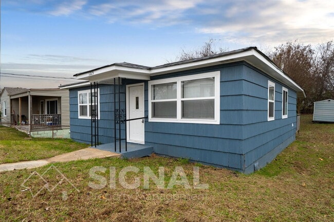 Photo - 1225 8th Ave