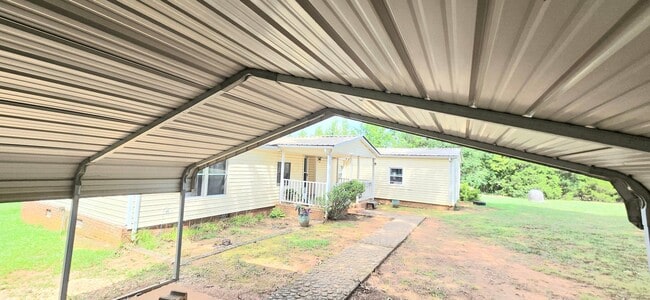 Photo - 513 Horseshoe Lake Rd