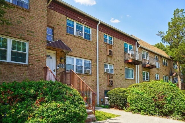 Photo - 18 College Dr Unidad 18