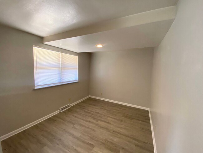 Photo - 2902 N Rockwood Dr Unidad A