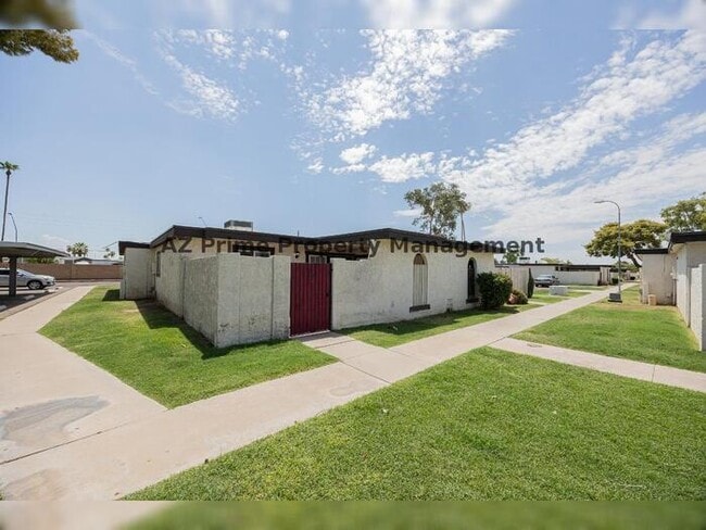Building Photo - 720 S Dobson Rd