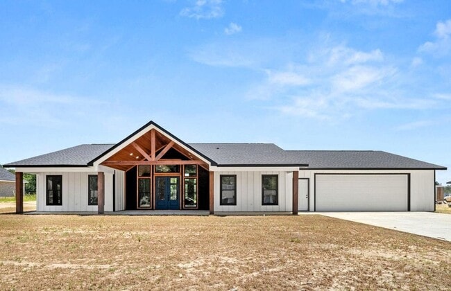 Photo - 3639 Belview Rd House