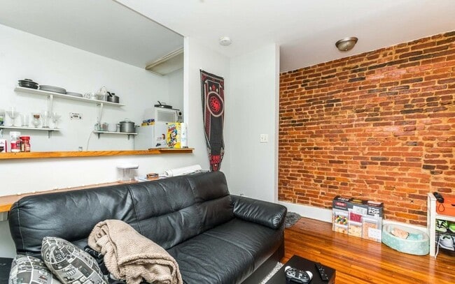 Photo - 2841 n Calvert Street Unit 2R