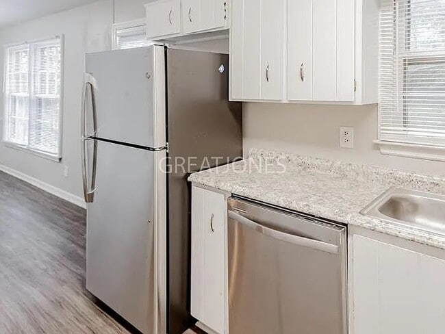 Photo - 1120 Womrath Rd