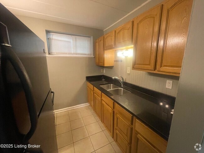 Building Photo - 125 S Ewing Ave Unit 9 Rental