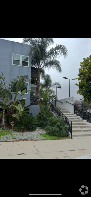 Building Photo - 2110 Gaviota Ave Unit G Rental
