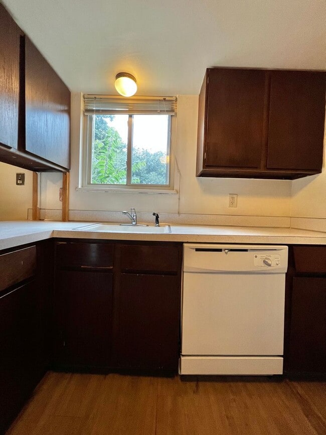 Photo - Dartmouth125 (KC-AM) Unidad 7