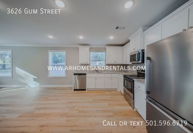 Photo - 3626 Gum St