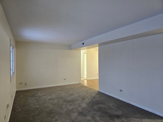 Photo - 833 Village Quarter Rd Unidad G7