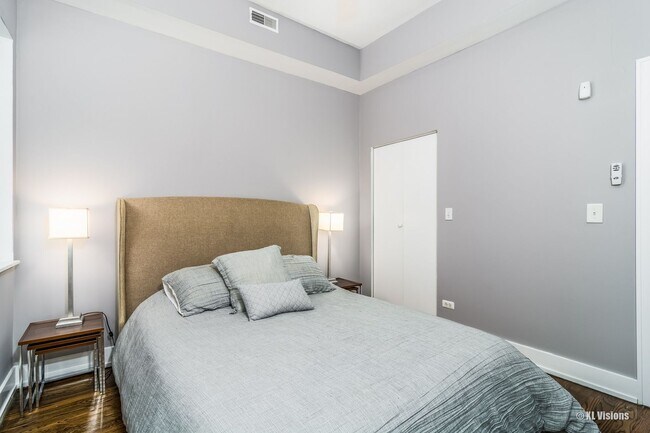 Photo - 205 E 50th St Unit 205-1