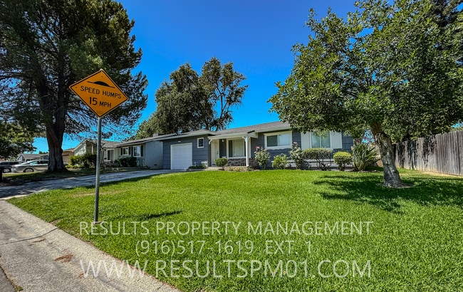 Building Photo - Completely remodeled 4 Bedroom home
