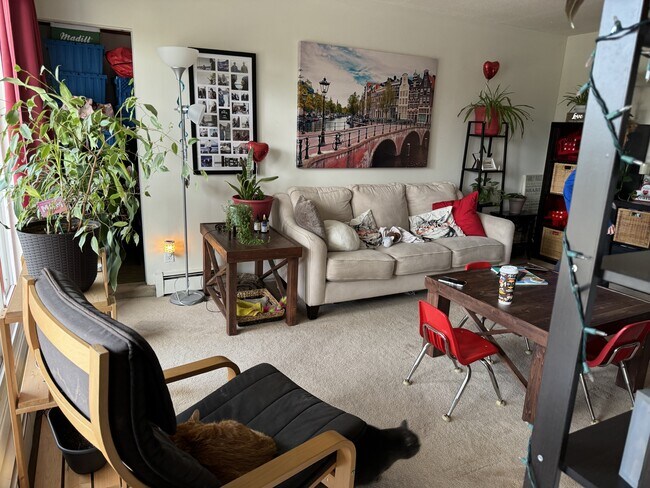 Photo - 12955-12101 101 St NW Unit 31