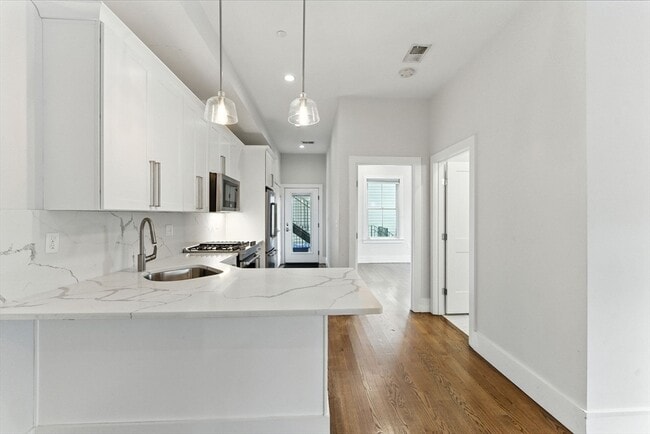 Photo - 64 Gove St Unit #1
