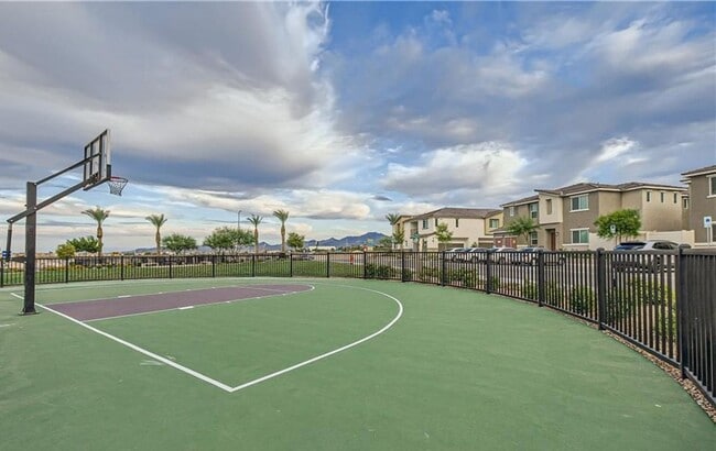 Photo - Beautiful townhome with amazing amenities,  convenience in a desirable community.
