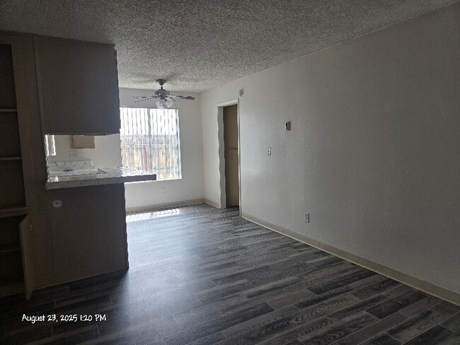 Photo - 991 N Mollison Ave Unit 04