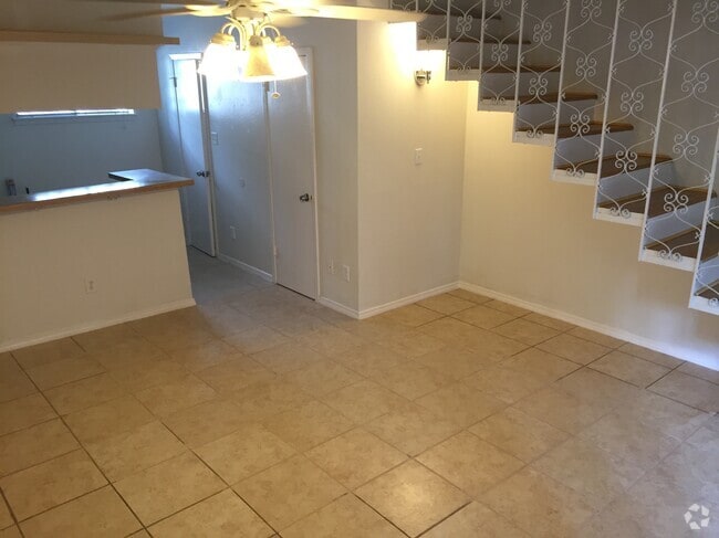 Building Photo - 420 Westheimer Rd Unit B Rental