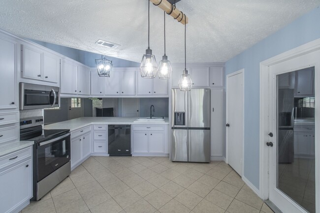 Photo - 22203 Spring Gate Dr