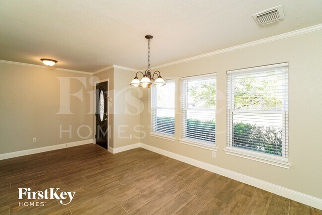 Photo - 5240 Blue Cir