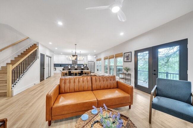 Photo - 6786 River Rd