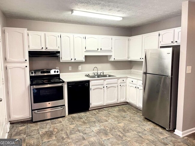 Photo - 145 Meadowbrook Ct Unidad A