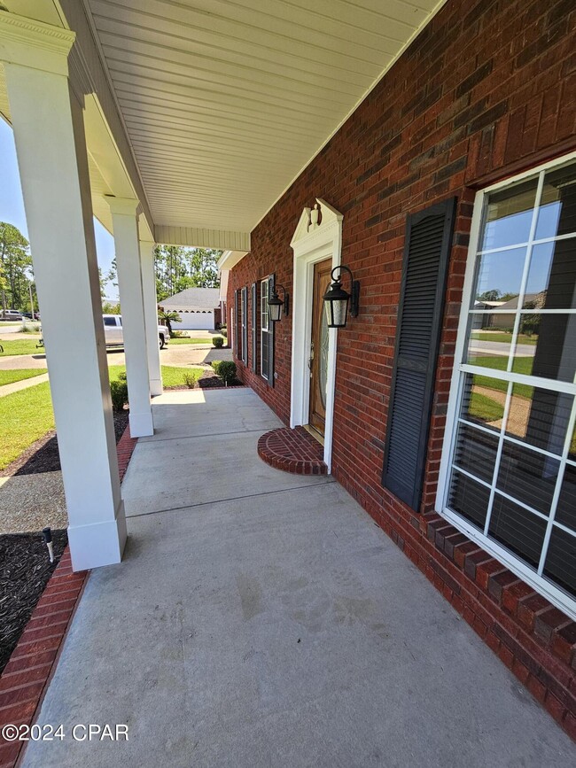Photo - 2103 Coral Dr