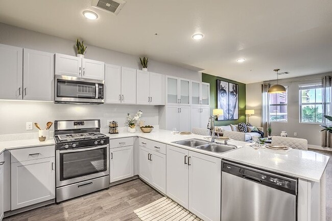 Photo - Radiance at Grand Canyon