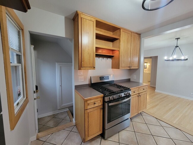 Photo - Spacious 4 Bedroom Home in Edina!