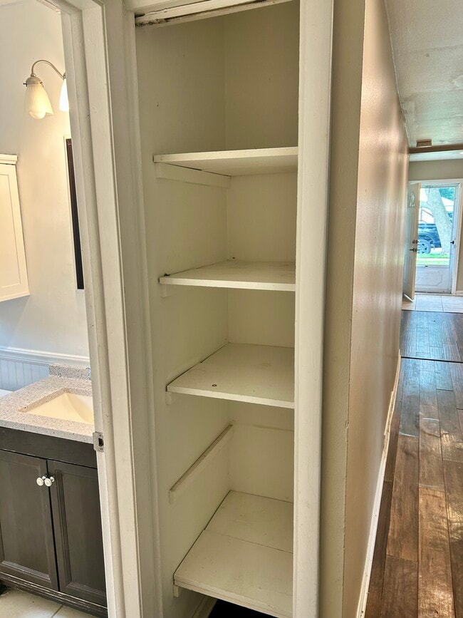 Photo - 8111 Timken Ave