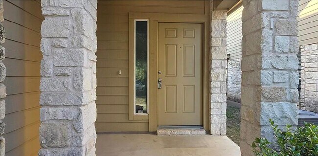 2228 Nestlewood Dr