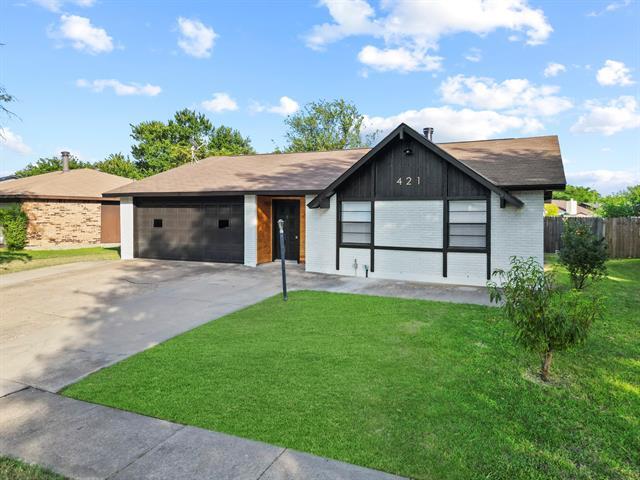 Photo - 421 Parkvale Ln
