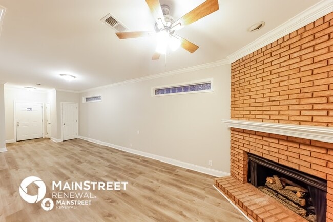 Photo - 1208 Riverford Dr