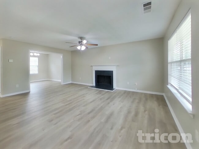 Photo - 30 Kendall Ln