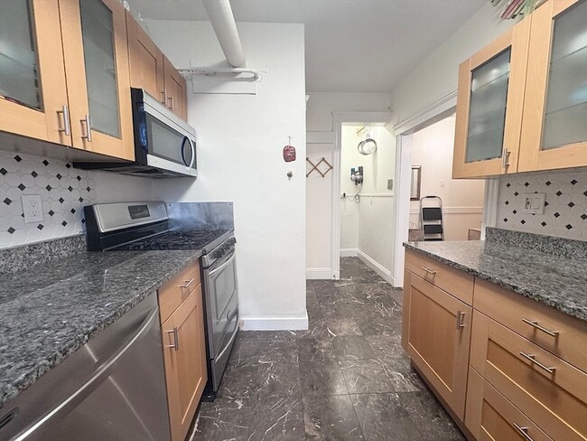 Photo - 139 Beaconsfield Rd Unit 1-B