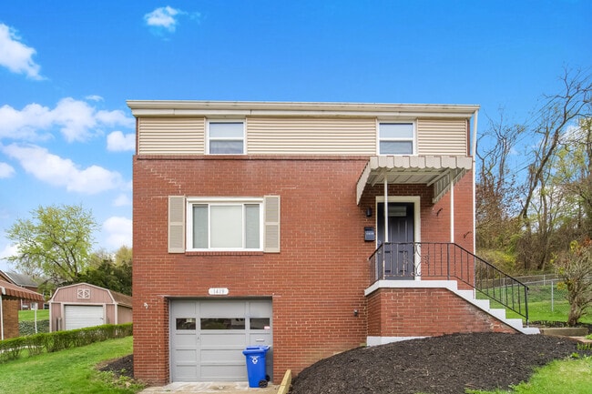 Photo - 1419 Overdale Dr House
